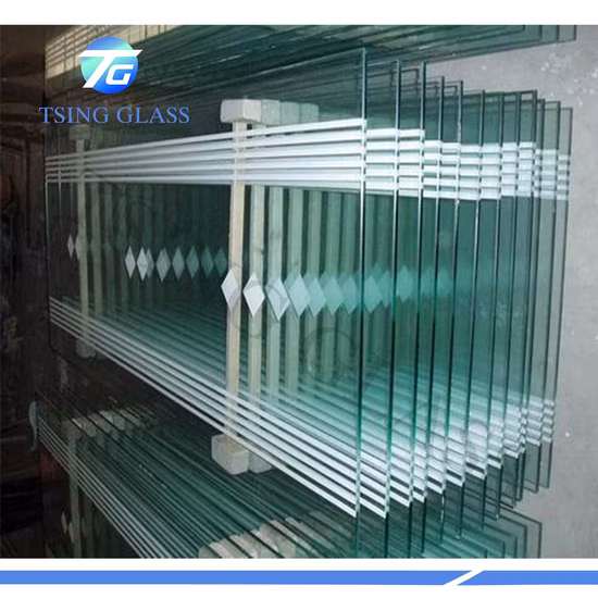 Maßgeschneidertes, dekorativ bedrucktes Gebäudeglas aus Frost-/Keramikglasur/farbig glasiertem/Siebdruckglas für Fenster/Tür/Trennwand